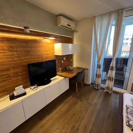 Hedonic Apartamento Belgrado